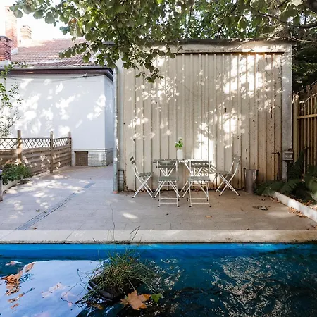 Apartman Garden View *